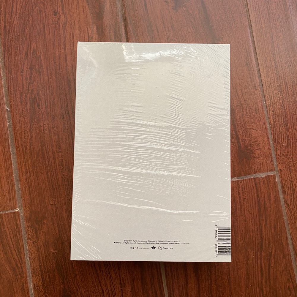 BTS BE deluxe edition - Picture 3 of 6